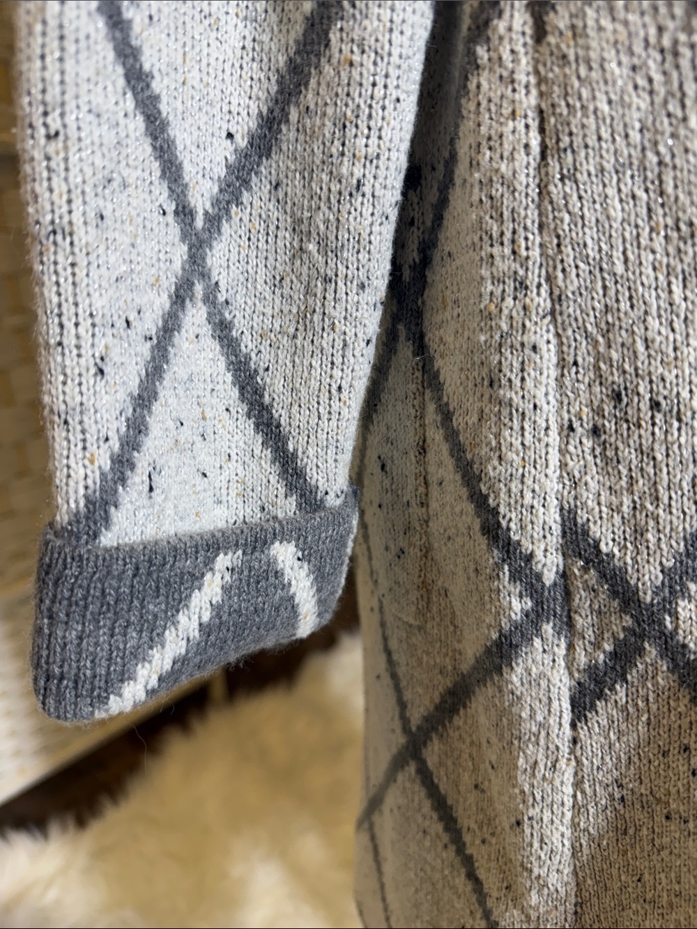 Open-Front Gray & White Diamond Knit Cardigan - Picture 6 of 6